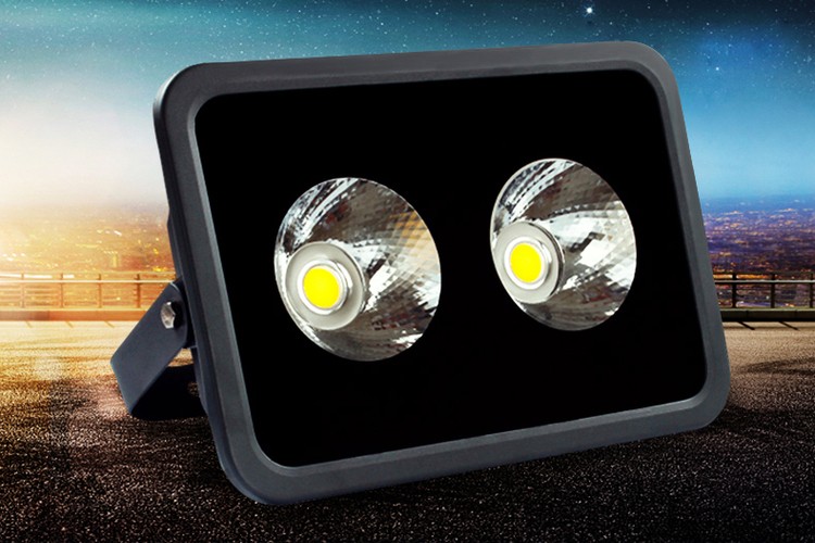 100W聚光投光灯主图 100W聚光投光灯主图